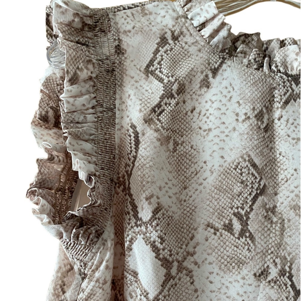 NWT Elie Tahari Brown And Tan Snakeskin Print Flutter Sleeve Silk Top - Picture 6 of 10